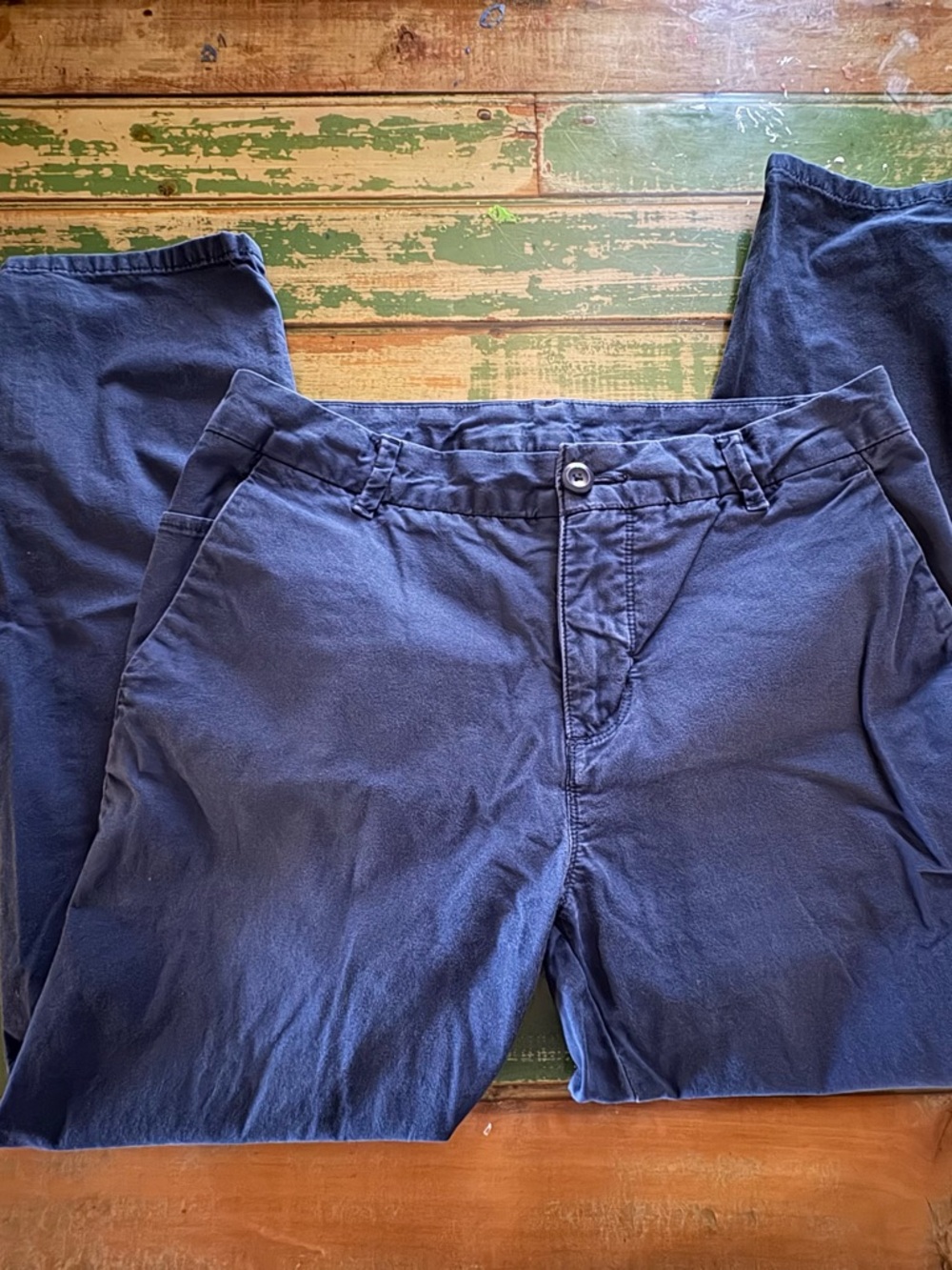 Patagonia Women's Navy Cropped Chino Pants Size 6